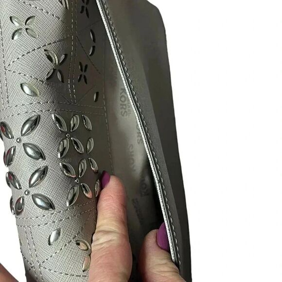 NEW WITH TAGS MICHAEL KORS pearl grey Tina Clutch Cross Body Leather Handbag - Picture 13 of 14